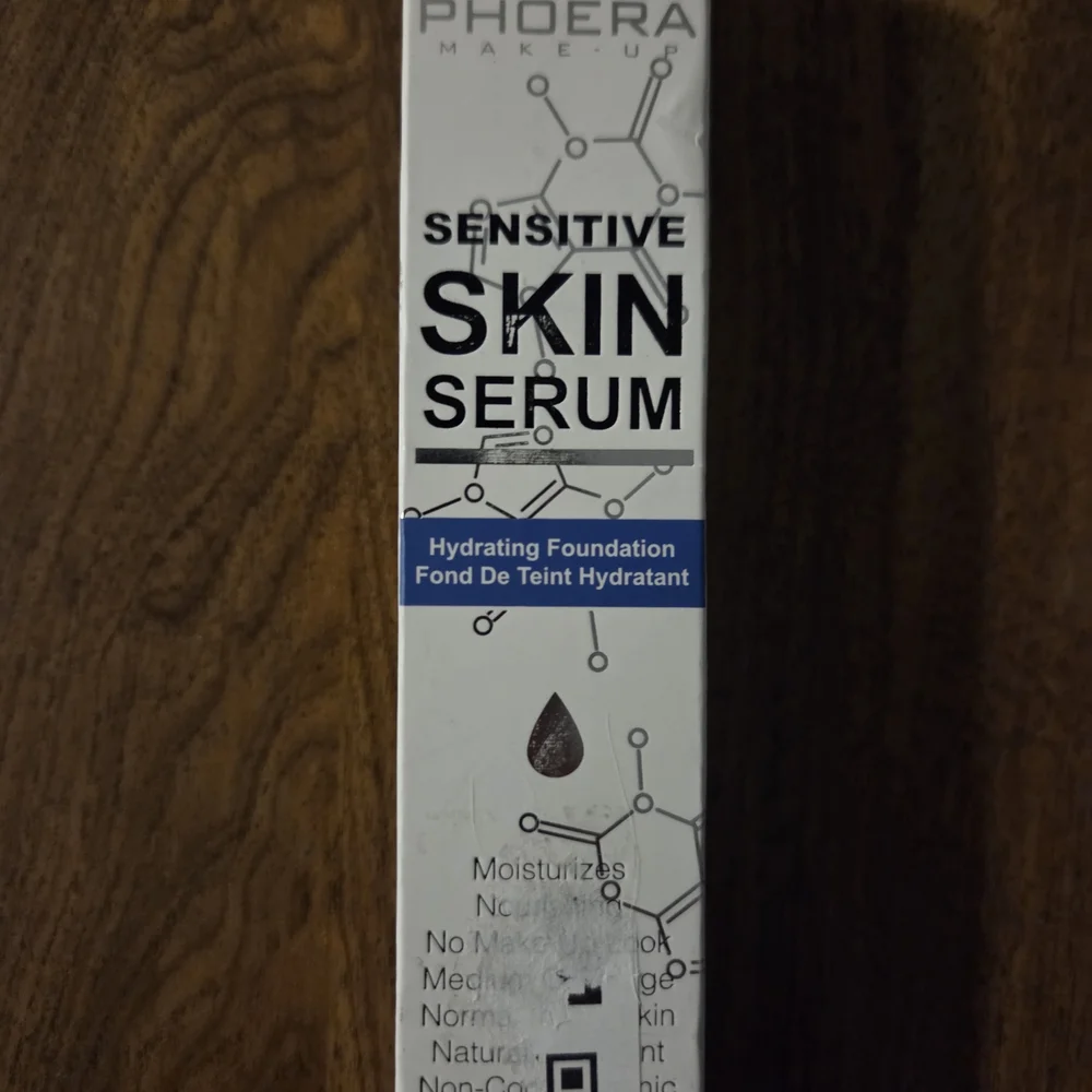 Sensitive Skin Serum Hydrating Foundation N05 Tan Phoera NEW NWT Sealed